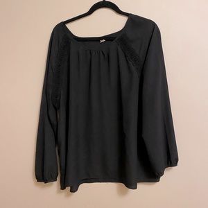 Old Navy Lace Detail Blouse 🥰